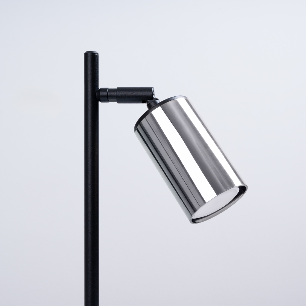 Tischlampe WINX schwarz/chrom